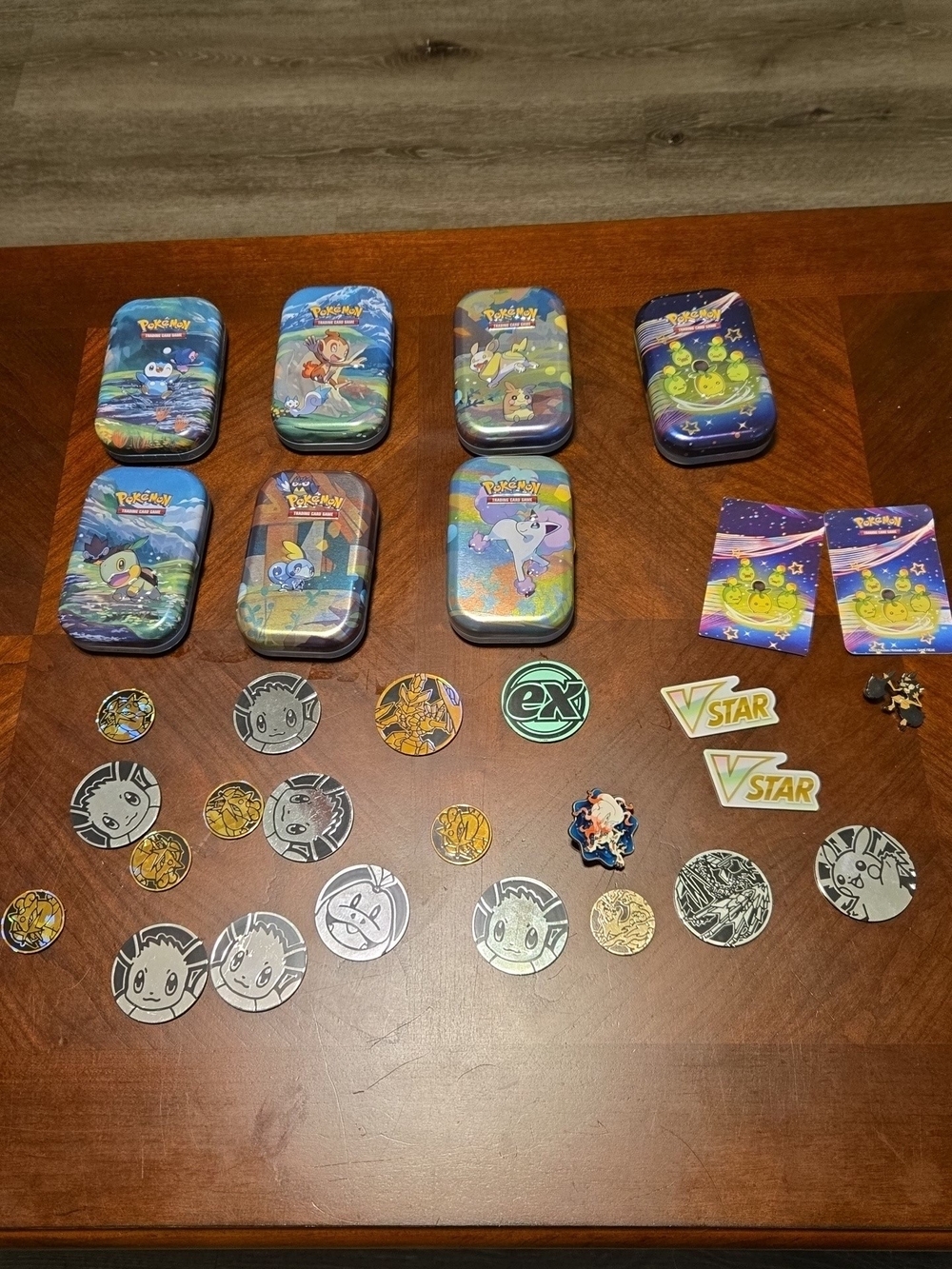 Pokémon Trading Tins / Coins/ Pins
